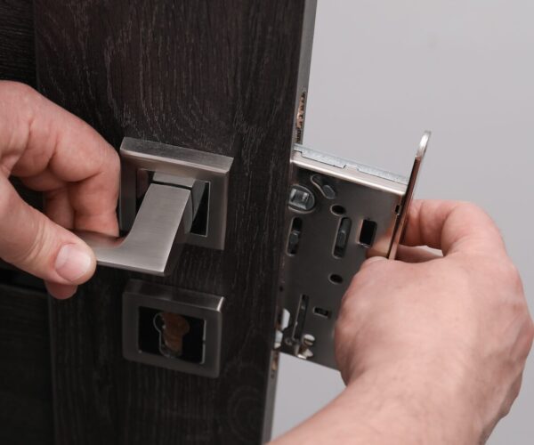 shutterstock_2447816697-copie-recadree.jpg shutterstock_2447816697-copie-recadree.jpg